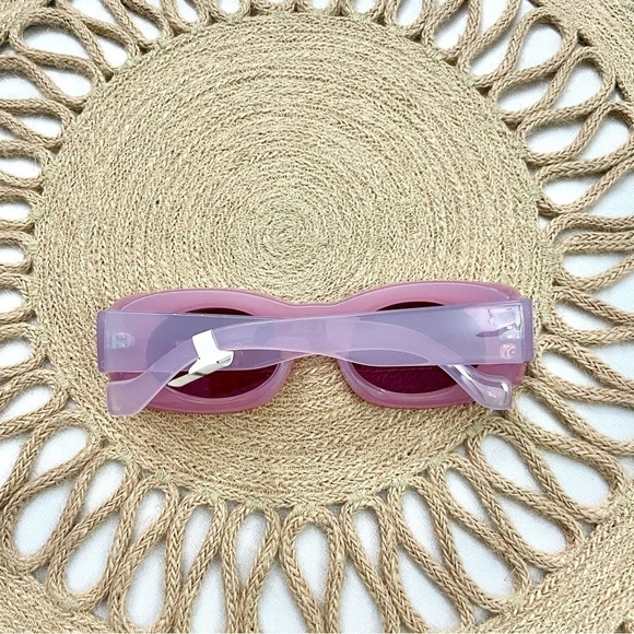 NWT Urban Outfitters Purple/Pink Retro Rectangular Sunglasses - Picture 3 of 5